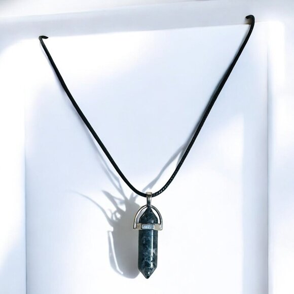 Black Labradorite Pendant Necklace With Adjustable Chain & Faux Leather Cord - Picture 6 of 8